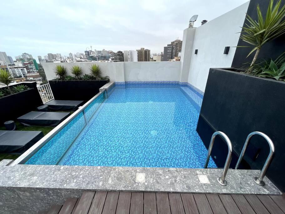 Luxury Apartment In Miraflores With Rooftop Pool Distretto di Distretto di Lima Esterno foto