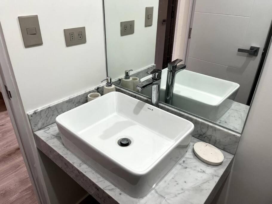 Luxury Apartment In Miraflores With Rooftop Pool Distretto di Distretto di Lima Esterno foto