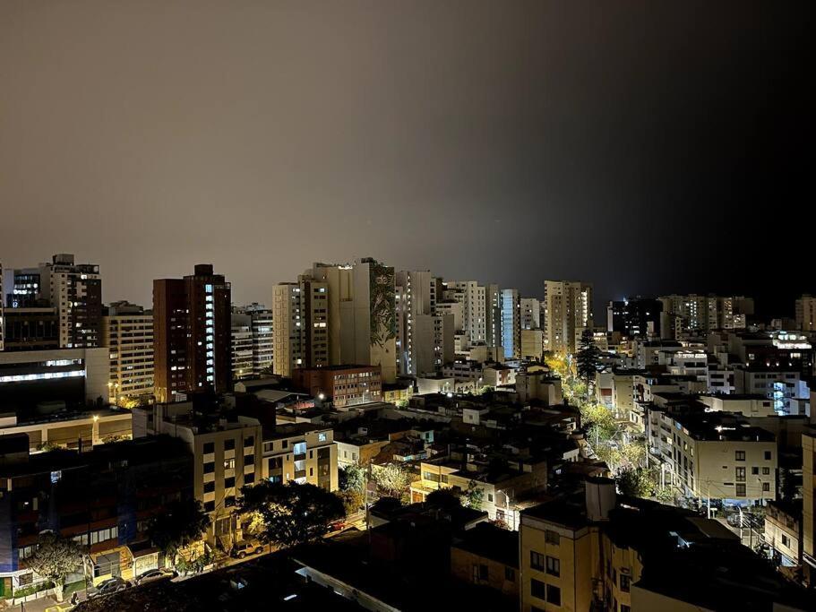 Luxury Apartment In Miraflores With Rooftop Pool Distretto di Distretto di Lima Esterno foto